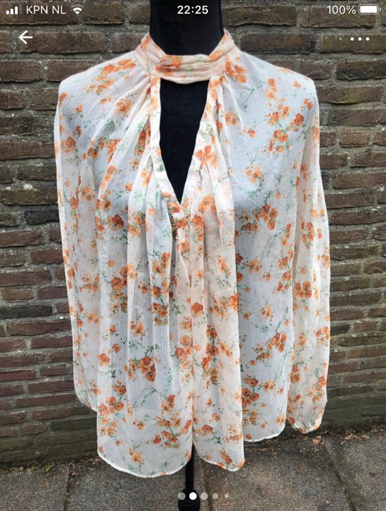 Blouse, bloemen, mt 38, Zara, Ophalen of Verzenden, Zo goed als nieuw, Maat 38/40 (M), Beige