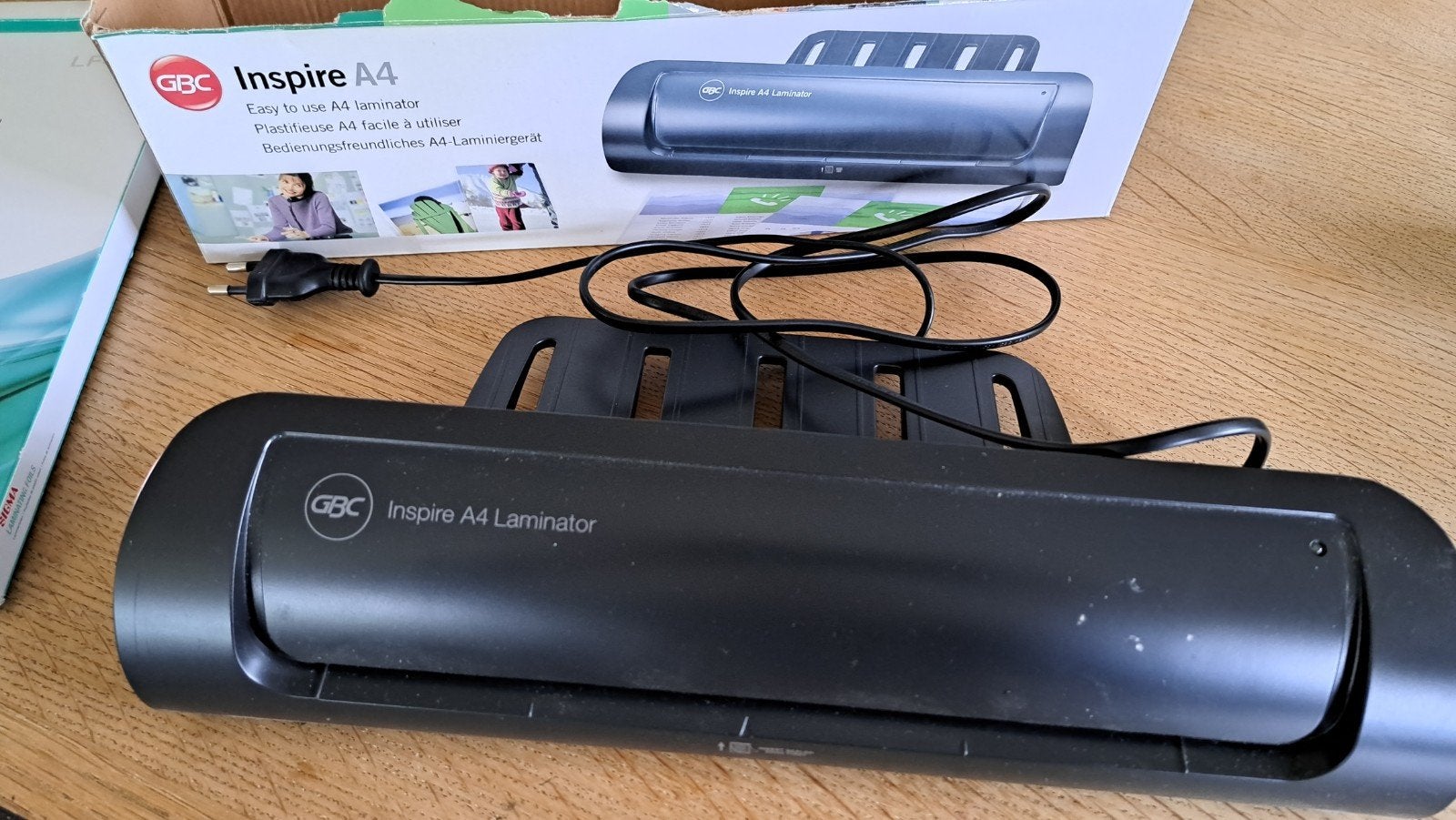 GBC Inspire A4 Laminator met Sigma lamineerhoezen, Zwart, Overige thema's, Ophalen of Verzenden, Zo goed als nieuw