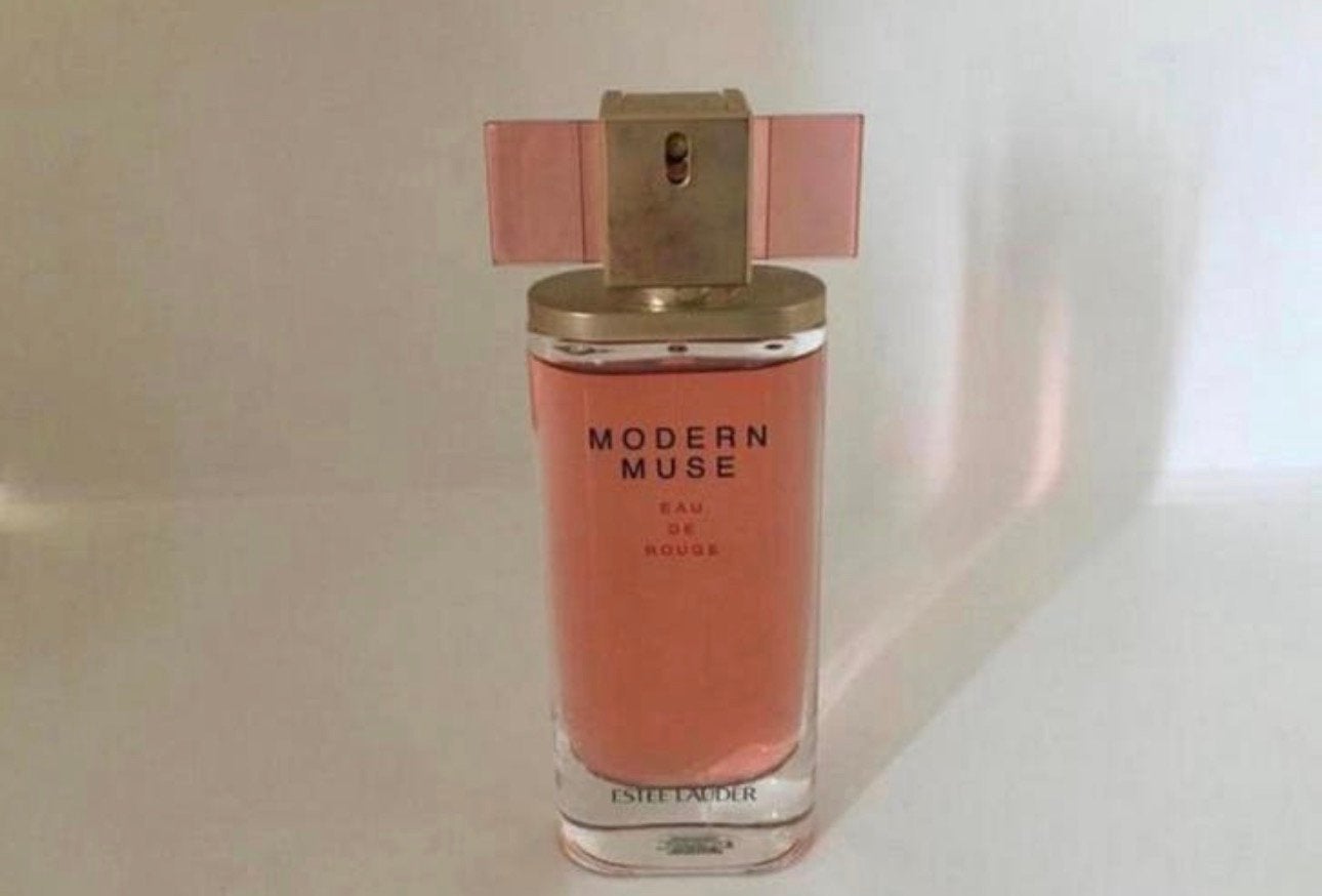 Discontinued Modern Muse eau de rouge vol origineel, Verzenden, Zo goed als nieuw