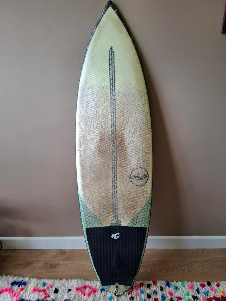 Surfboard shortboard Coil 5'11, Watersport en Boten, Golfsurfen, Ophalen, Shortboard