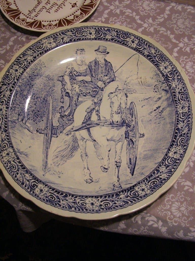 bord met afbeelding Friese sjees met paard. 40 cm doorsnee, Ophalen of Verzenden