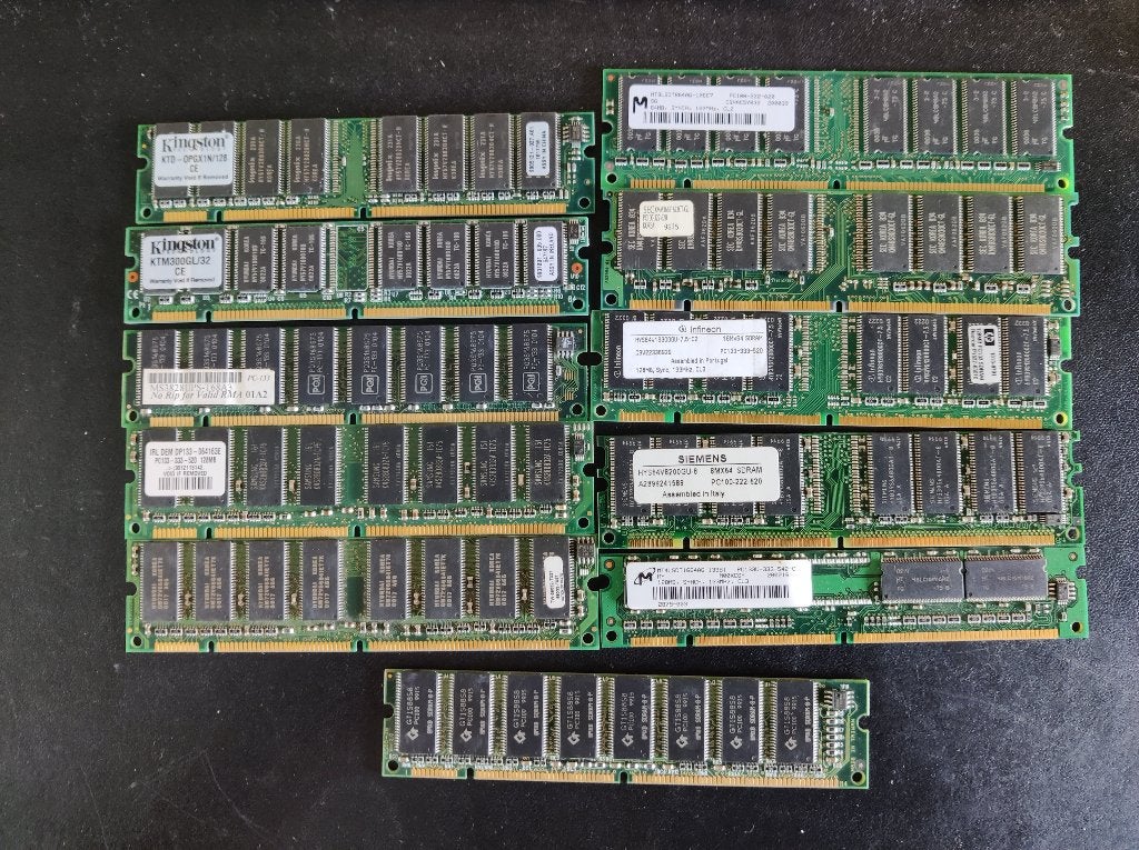 Set van 11 X SD-RAM tot 128MB  [MEM709] 9-6, Computers en Software, RAM geheugen, Ophalen of Verzenden, Gebruikt, Overige soorten