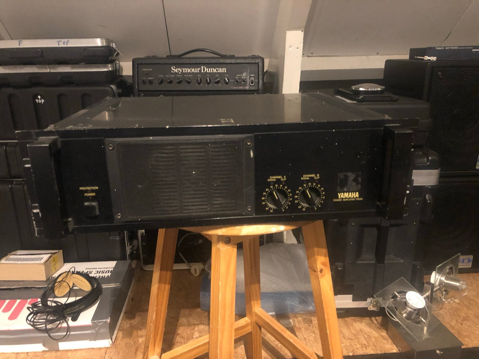 Yamaha Power Amplifier P2250 Professionele Audio Versterker, Ophalen, Gebruikt, Yamaha, 120 watt of meer