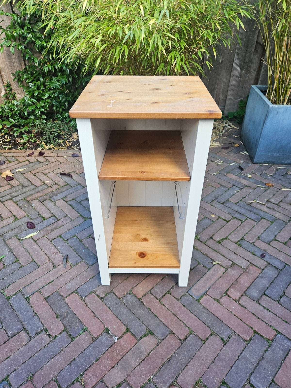 Houten Kastje met Twee Planken - Crème en Natuurlijk Hout, Ophalen, Gebruikt