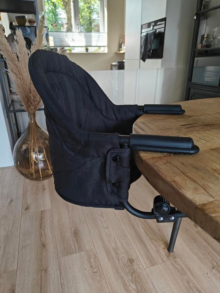 Novi Baby Hangstoel - Tafelstoel, Ophalen, Zo goed als nieuw, Hangstoel, Gordel(s)