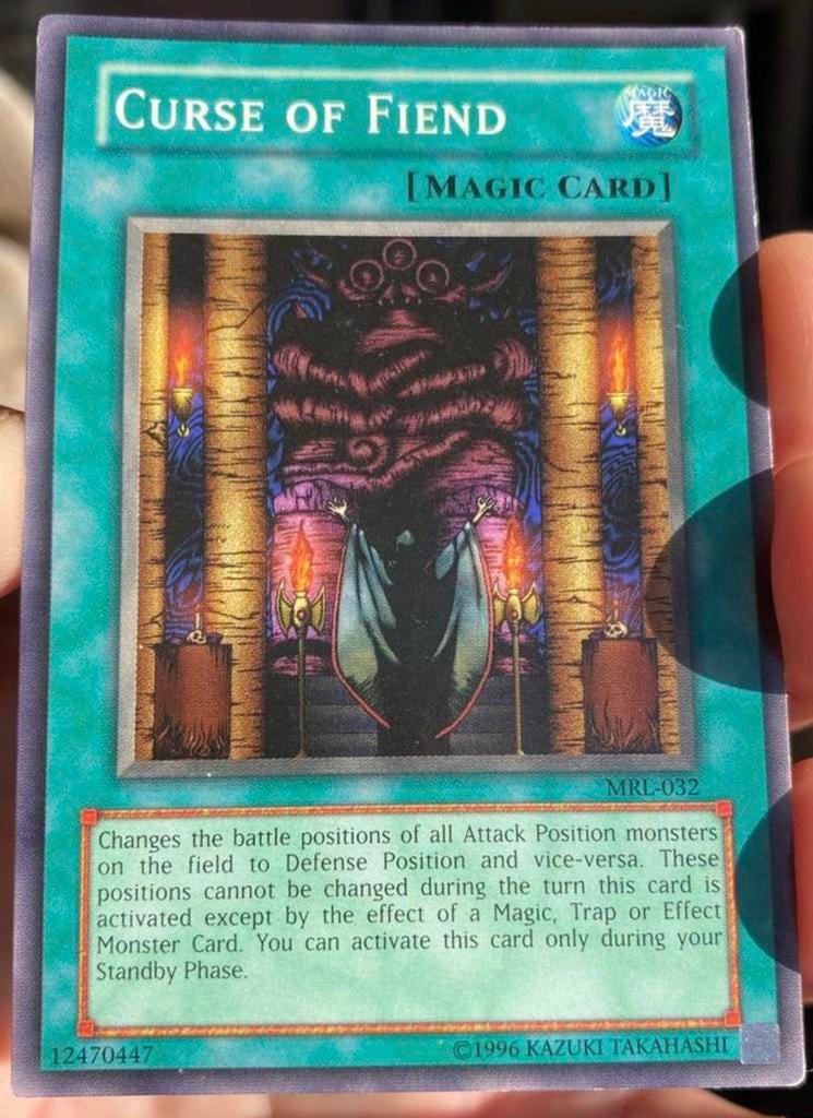 Yu-Gi-Oh! Curse of Fiend MRL Old US Magic Print !, Ophalen of Verzenden, Gebruikt, Losse kaart