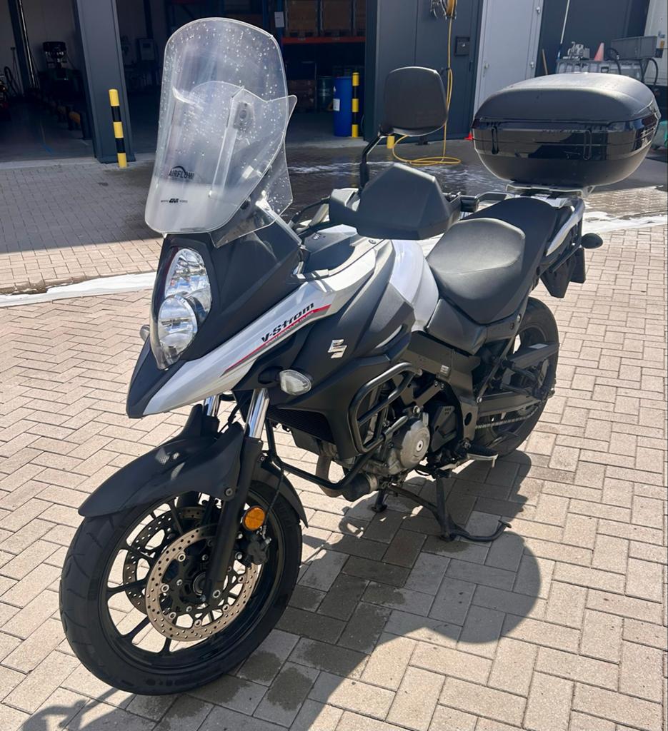Suzuki V-Strom 650 - Toermotor met topkoffer, Motoren, Motoren | Suzuki, 2 cilinders, Gebruikt, Particulier, Meer dan 35 kW