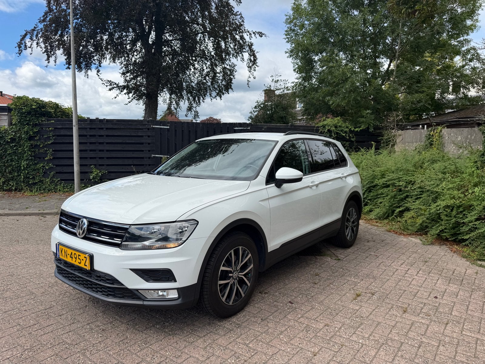Volkswagen Tiguan 1.4 TSI 92KW 2016 Wit, Auto's, Volkswagen, Voorwielaandrijving, 125 pk, Zwart, 4 cilinders