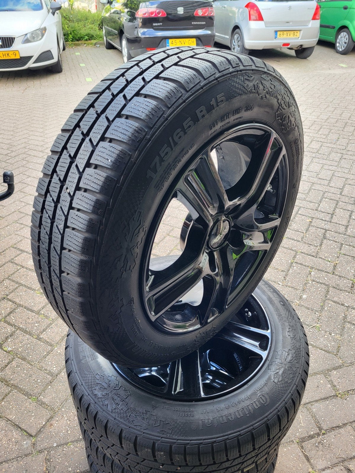 Toyota Yaris Kia Rio Hyundai i20 banden velg 175/65/15 TPMS, Ophalen of Verzenden, Gebruikt