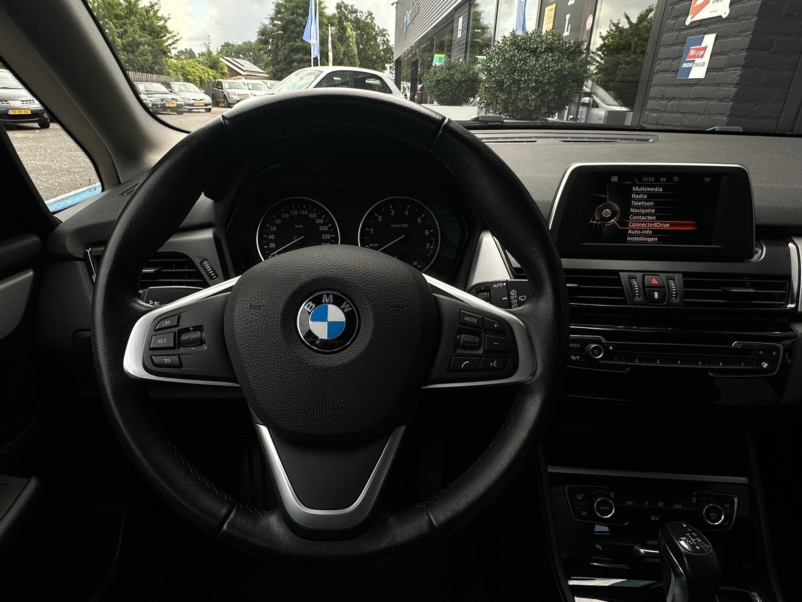 Foto 4 van BMW 2 Serie Active Tourer 218i Essential Automaat, Bluetooth