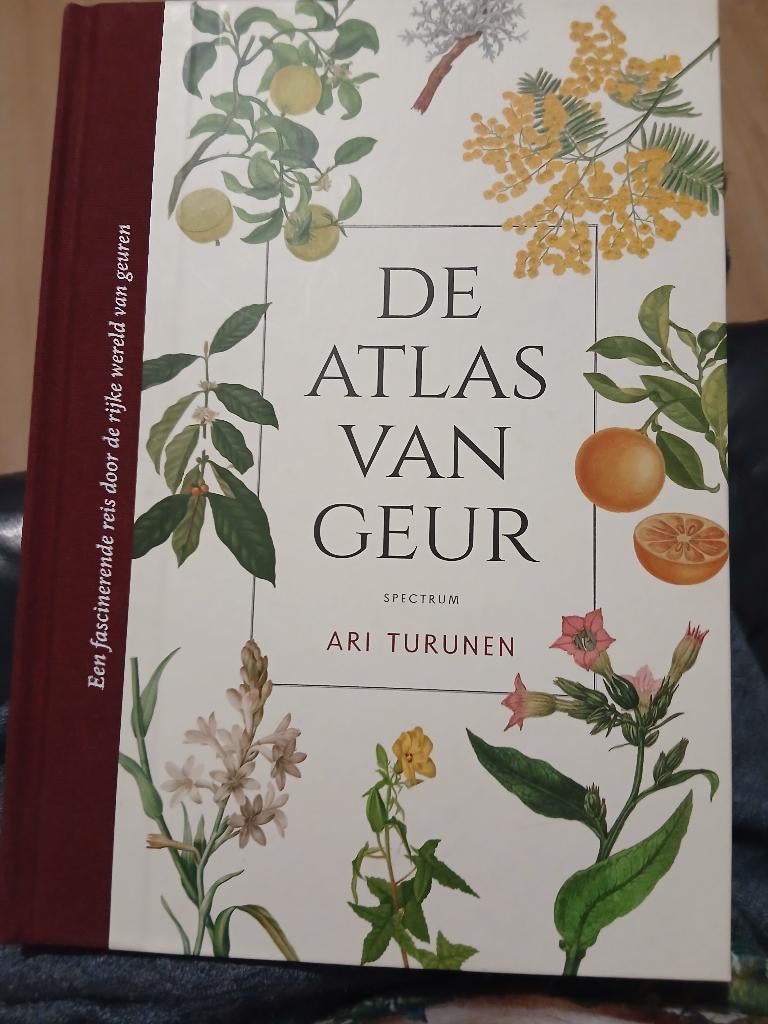 De atlas van geur, Ophalen, Overige atlassen, Zo goed als nieuw, 1800 tot 2000