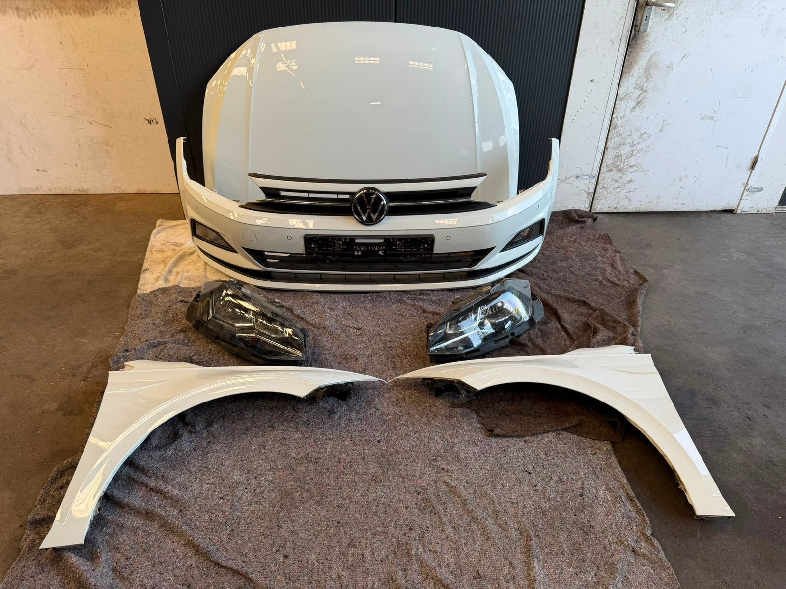 Voorkop volkswagen polo 1.0 2g LC9A wit compleet, Ophalen, Volkswagen, Bumper