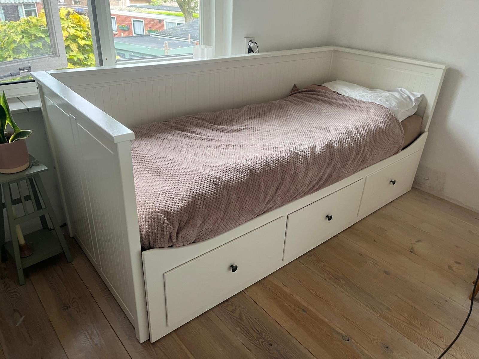 HEMNES BEDBANK, Ophalen, Gebruikt, 180 cm of meer, 85 tot 100 cm