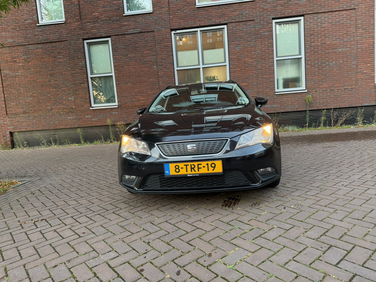 Seat Leon 1.6 TDI 110pk 2014 Zwart, Voorwielaandrijving, 4 cilinders, Leon, Zwart