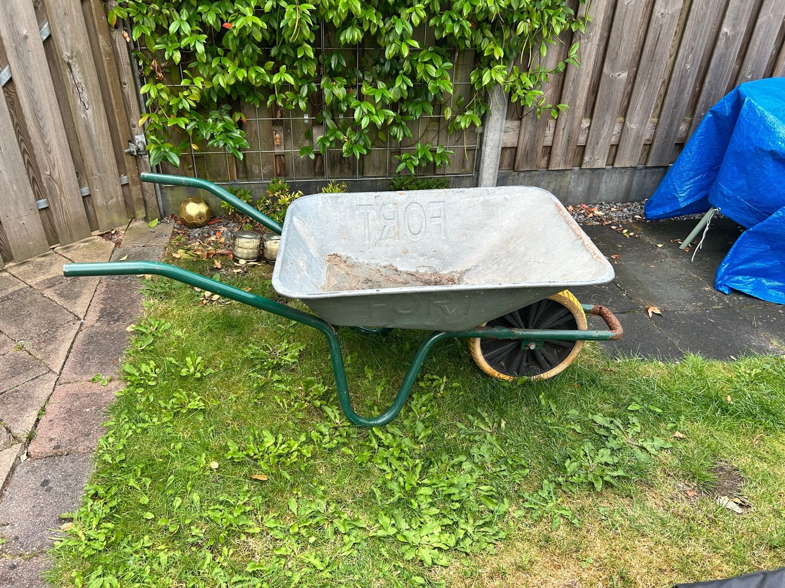 Stevige kruiwagen, Tuin en Terras, Kruiwagens, Ophalen, Gebruikt, Handmatig, Eenwielig