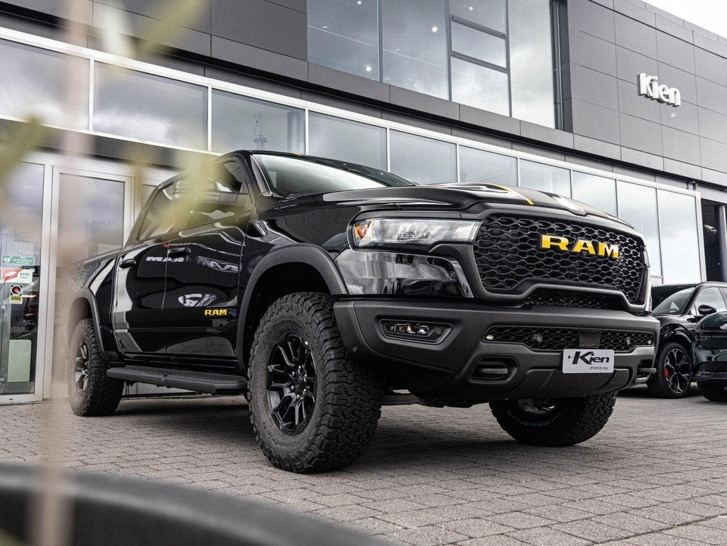 Dodge Ram 1500 3.0 Hurricane Crew Cab Rebel Night | Pano | L, Automaat, Stof, Zwart, Bedrijf