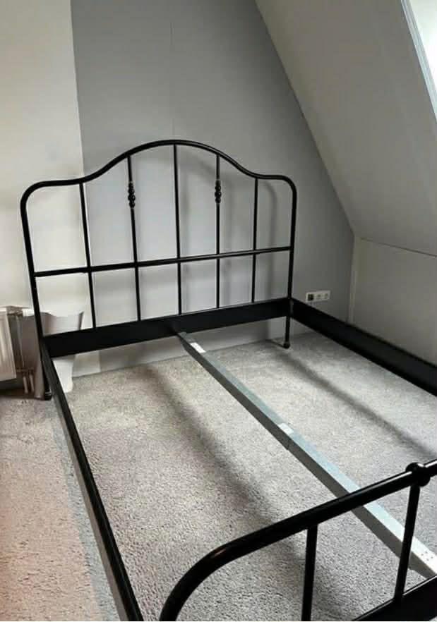 160cm Metal Bed, Huis en Inrichting, Slaapkamer | Bedden, Ophalen, Zwart, Tweepersoons, Zo goed als nieuw