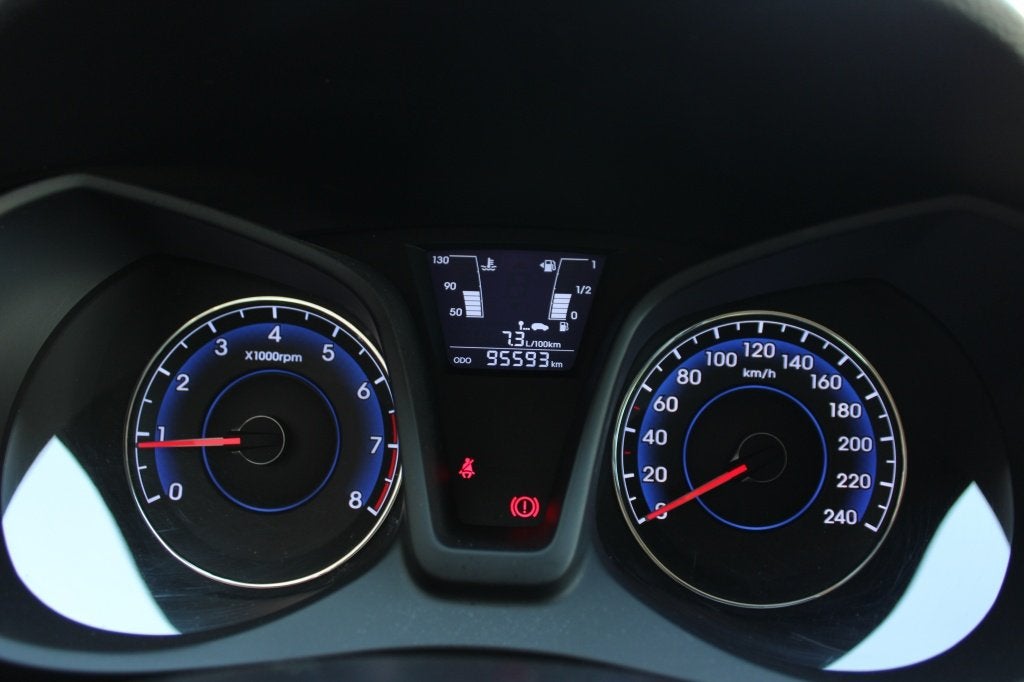 Hyundai ix20 1.4i Go! | Airco | Camera | Trekhaak | All-Seas, Auto's, Hyundai, Voorwielaandrijving, Dealer onderhouden, Stof, Gebruikt