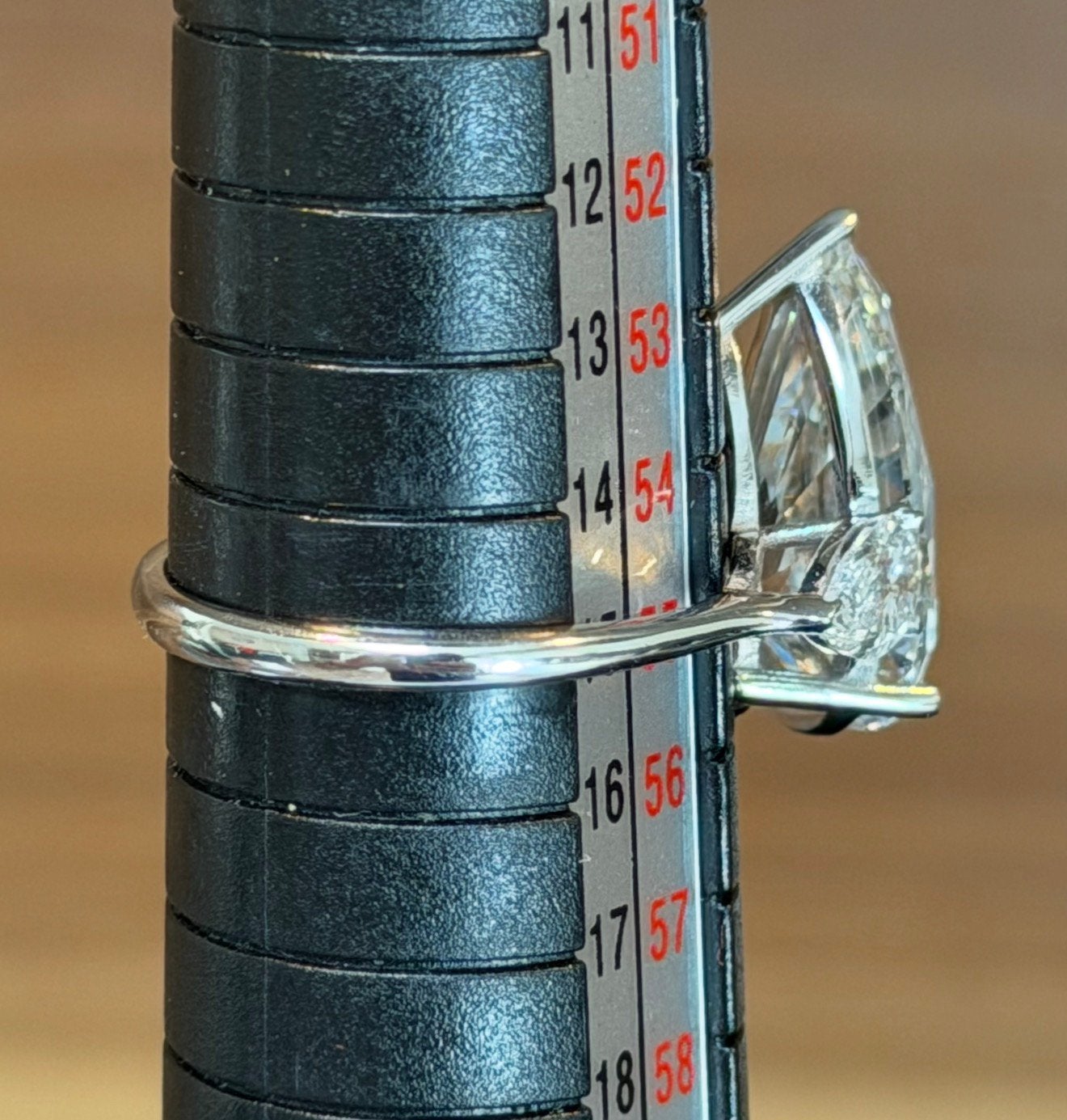 Nieuwe witgouden ring met VS2 diamanten van maar liefst 6ct!, Sieraden, Tassen en Uiterlijk, Ringen, Wit, Nieuw, Ophalen of Verzenden