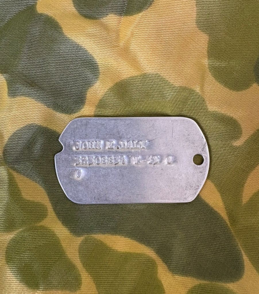 Tweede wereldoorlog US Dogtag John E Daly, Verzamelen, Militaria | Tweede Wereldoorlog, Ophalen of Verzenden, Landmacht, Amerika
