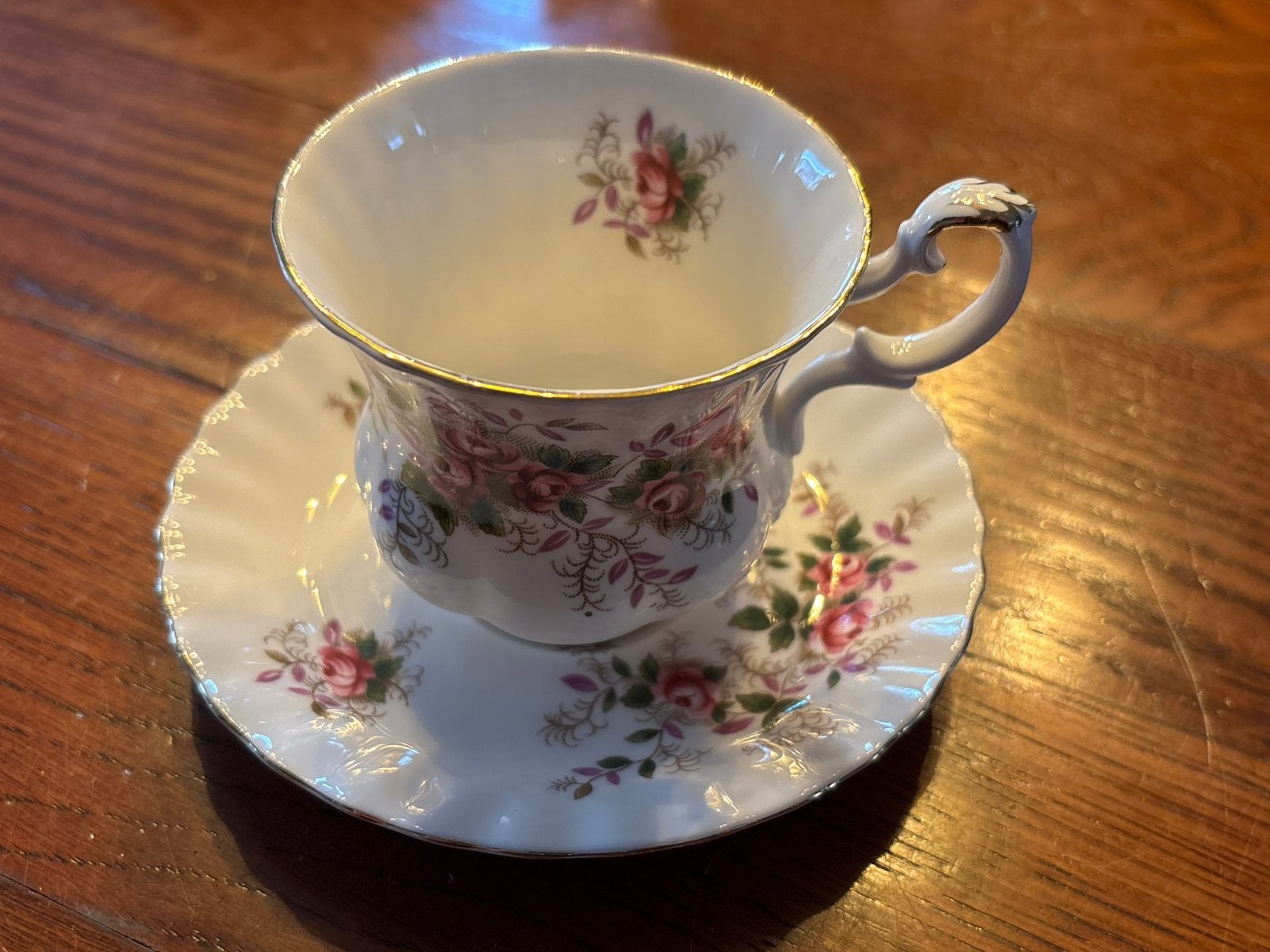 Verschillende soorten kopjes Royal Albert, zie foto’s, Ophalen of Verzenden, Zo goed als nieuw, Porselein, Kop en/of schotel