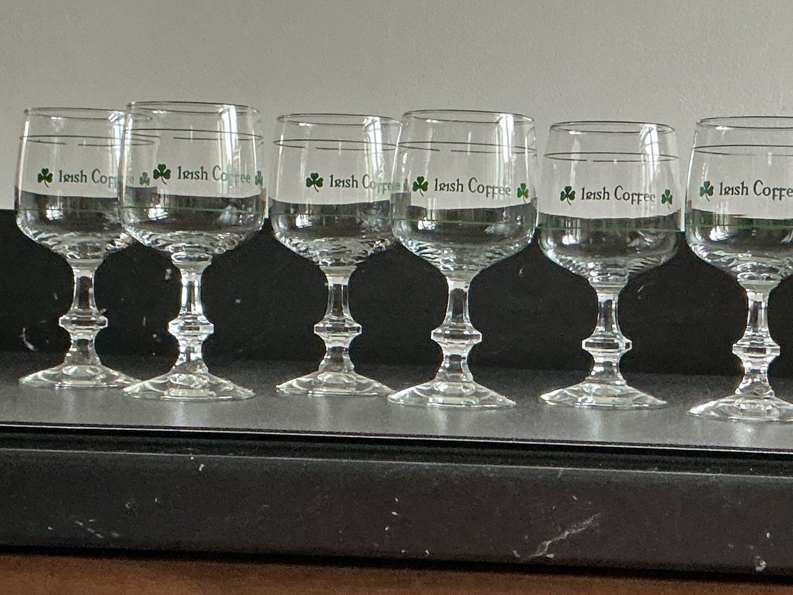 6 Vintage Irish Coffee Glazen met groen Klavertje Vier, Antiek en Kunst, Ophalen of Verzenden