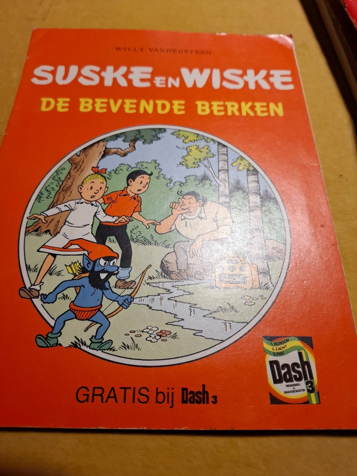 Suske en Wiske - De Bevende Berken (Gratis bij Dash 3), Boeken, Eén stripboek, Ophalen of Verzenden, Gelezen, Willy Vandersteen