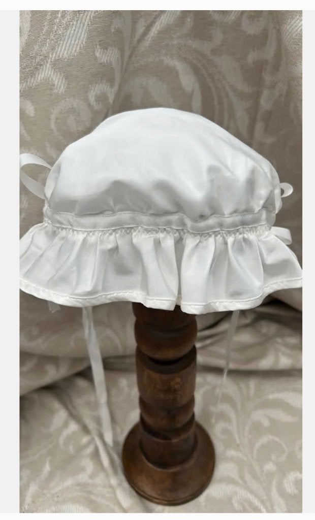 Vintage antiek slaapmutsje, wit, glanzende stof, Ophalen of Verzenden, Kinderen