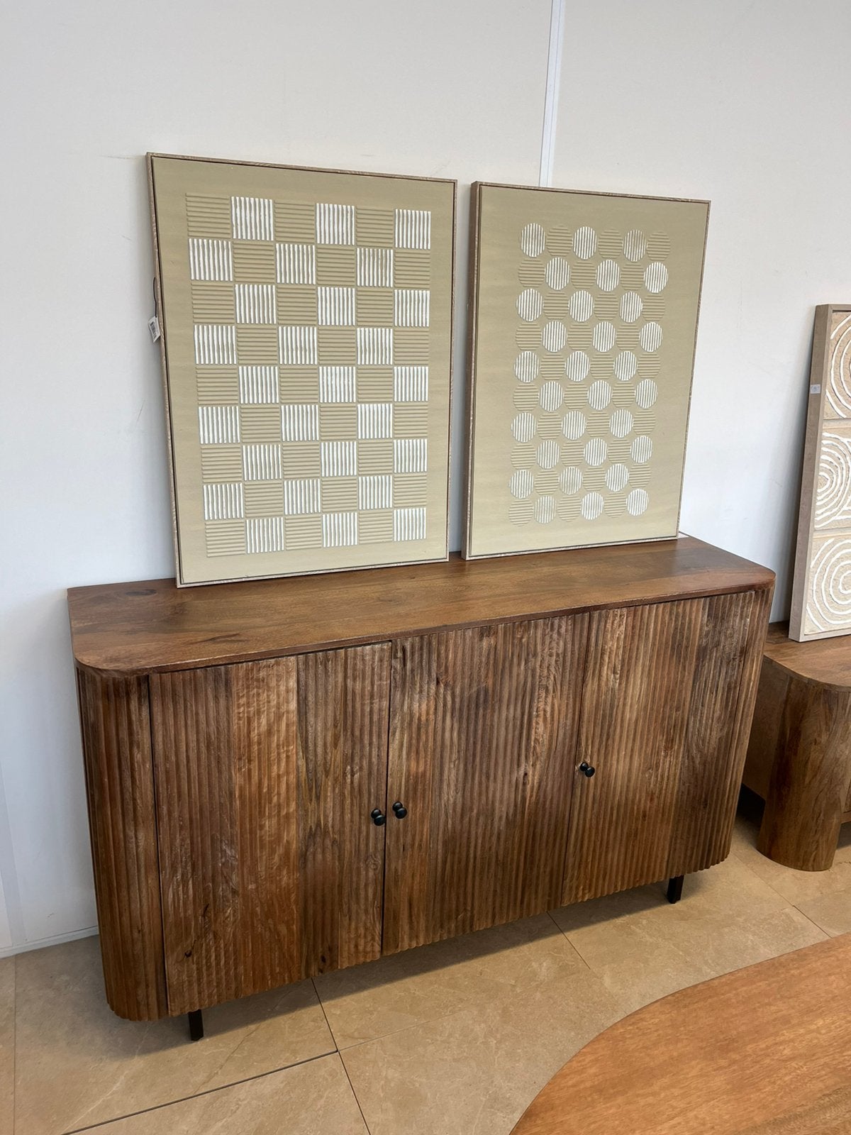 Magazijn leegverkoop dressoir retro mangohout ribbel metaal