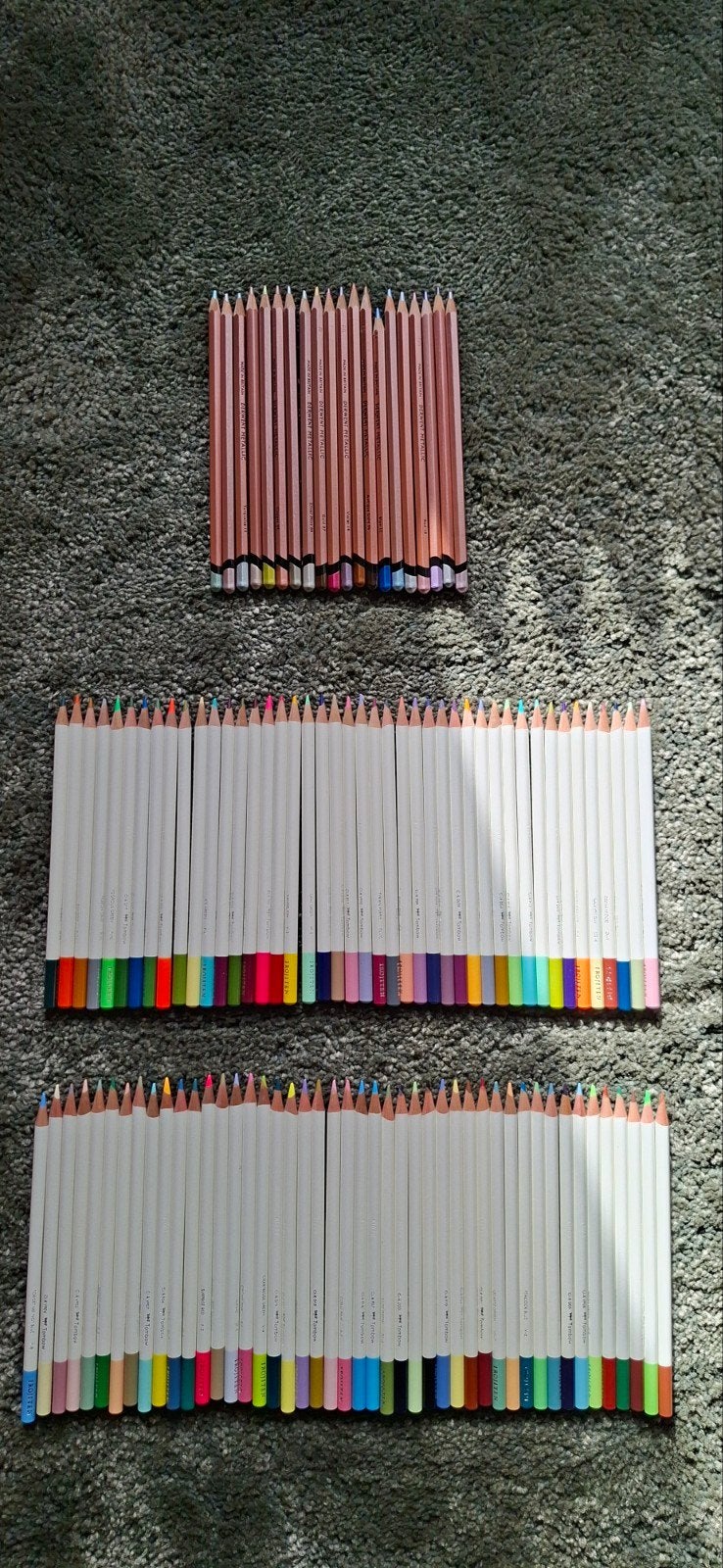 Set Tombow Irojitten 90 kleuren en Derwent Metallic kleurpot, Ophalen of Verzenden, Zo goed als nieuw, Potlood of Stift