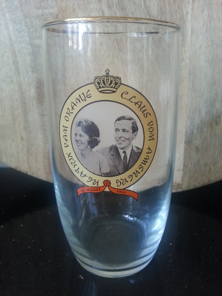Glas huwelijk Beatrix en Claus 10-03-1966, Verzamelen, Koninklijk Huis en Royalty, Ophalen of Verzenden, Zo goed als nieuw, Nederland
