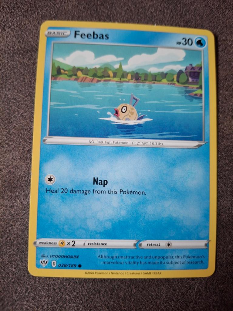 Pokémon Kaart Feebas 038/189 Sword & Shield Darkness Ablaze, Hobby en Vrije tijd, Verzamelkaartspellen | Pokémon, Ophalen of Verzenden