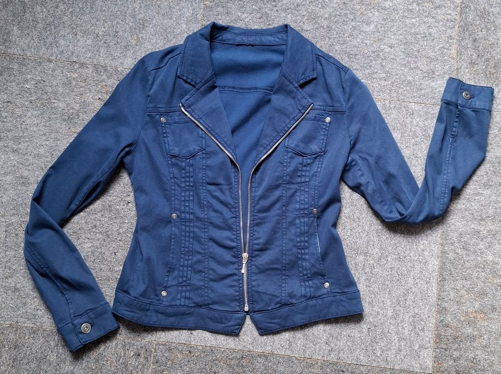 Donkerblauw dames jasje, maat S, zo goed als nieuw, O, Blauw, O, Ophalen of Verzenden