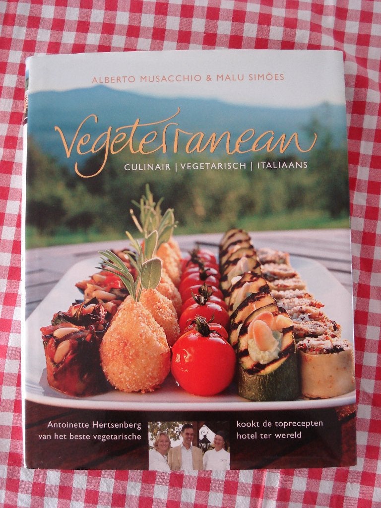 Vegeterranean, vegetarisch Italiaans kookboek, Italië, Vegetarisch, Ophalen of Verzenden, Zo goed als nieuw