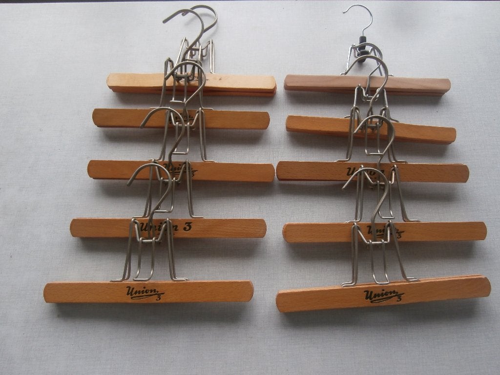 lot:kleerhangers- houten en metaal-2dehands, Kleding | Dames, Kledinghangers, Ophalen of Verzenden, Gebruikt, Hout