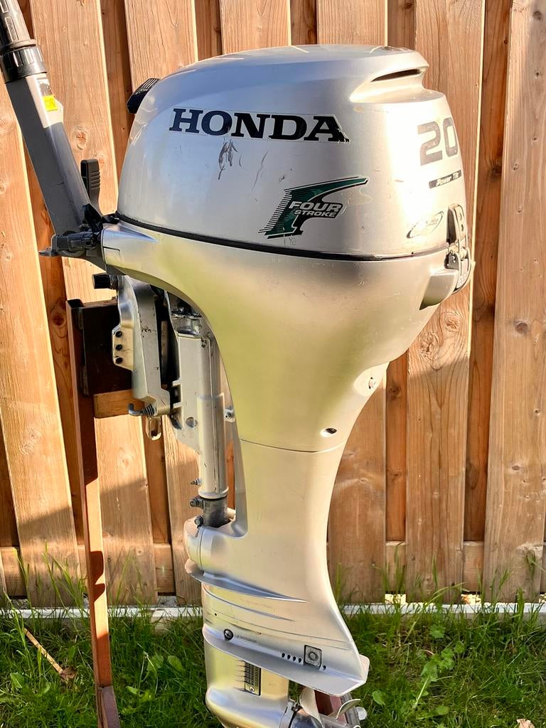 Te koop: Honda 20 pk 4 takt / Selva 9.9 sail 4 takt 2013, Watersport en Boten, Ophalen, 5 tot 10 pk, Zo goed als nieuw, Benzine