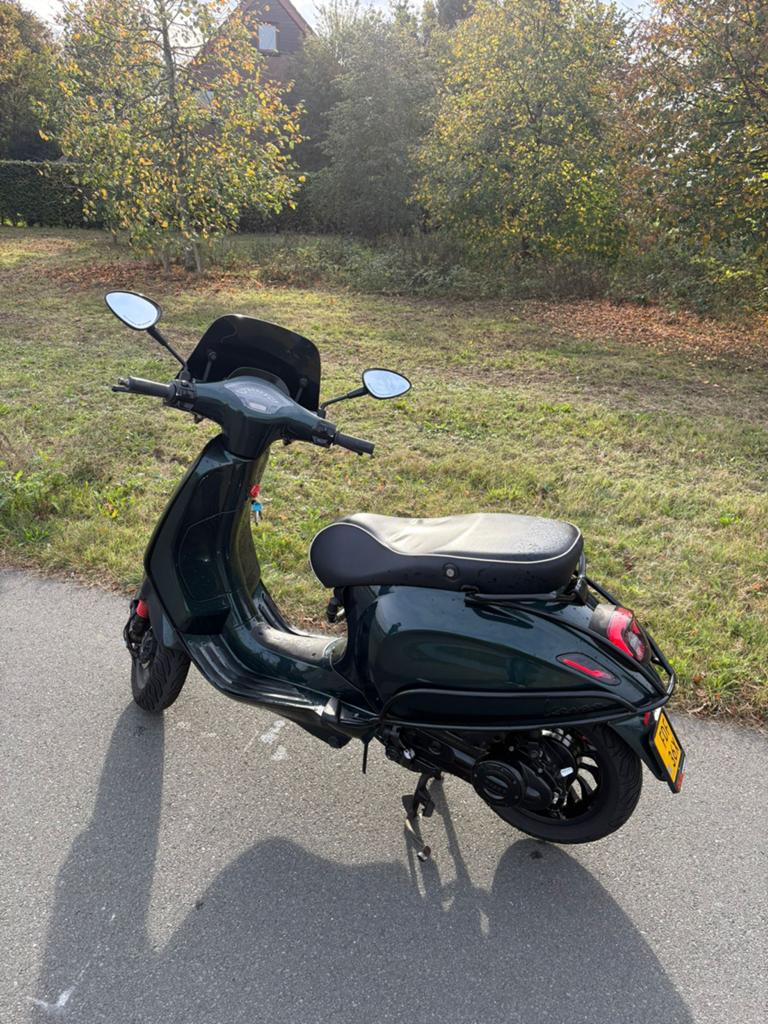 Custom Vespa Sprint 2021 4T3V - Candy Python Green, Ophalen, Zo goed als nieuw, Benzine, Vespa