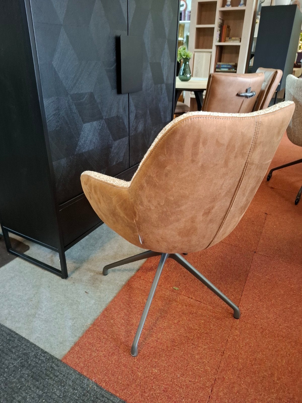 4 Nieuwe Draaibare Armleuning stoelen, Mats Xooon, Ophalen, Bruin, Nieuw, Stof