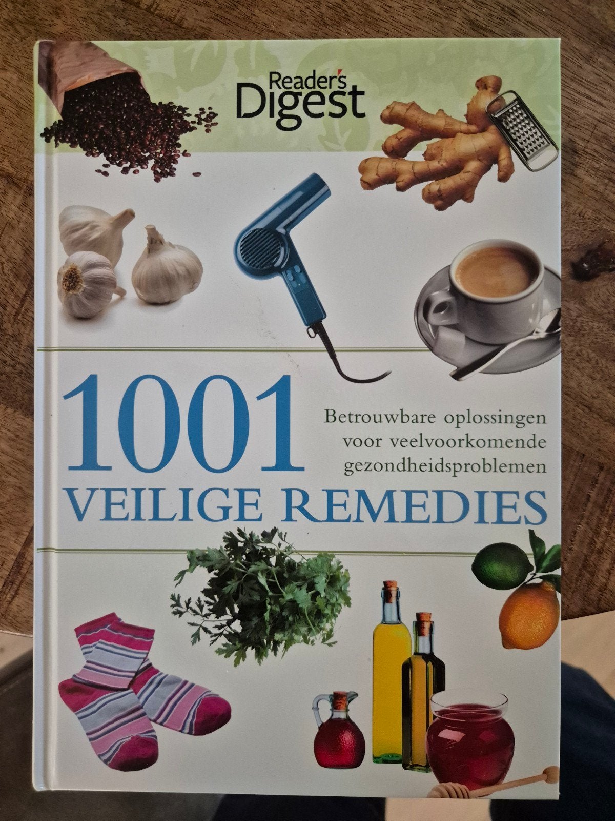 1001 Veilige Remedies - Reader's Digest, Ophalen of Verzenden, Zo goed als nieuw, Gezondheid en Conditie, Reader's Digest
