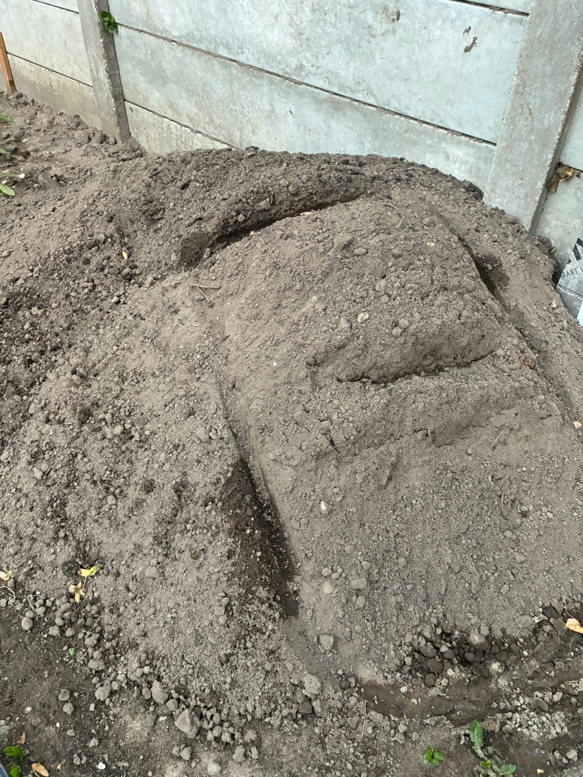 Zwarte grond gratis af te halen, Ophalen, Zo goed als nieuw, Overige typen