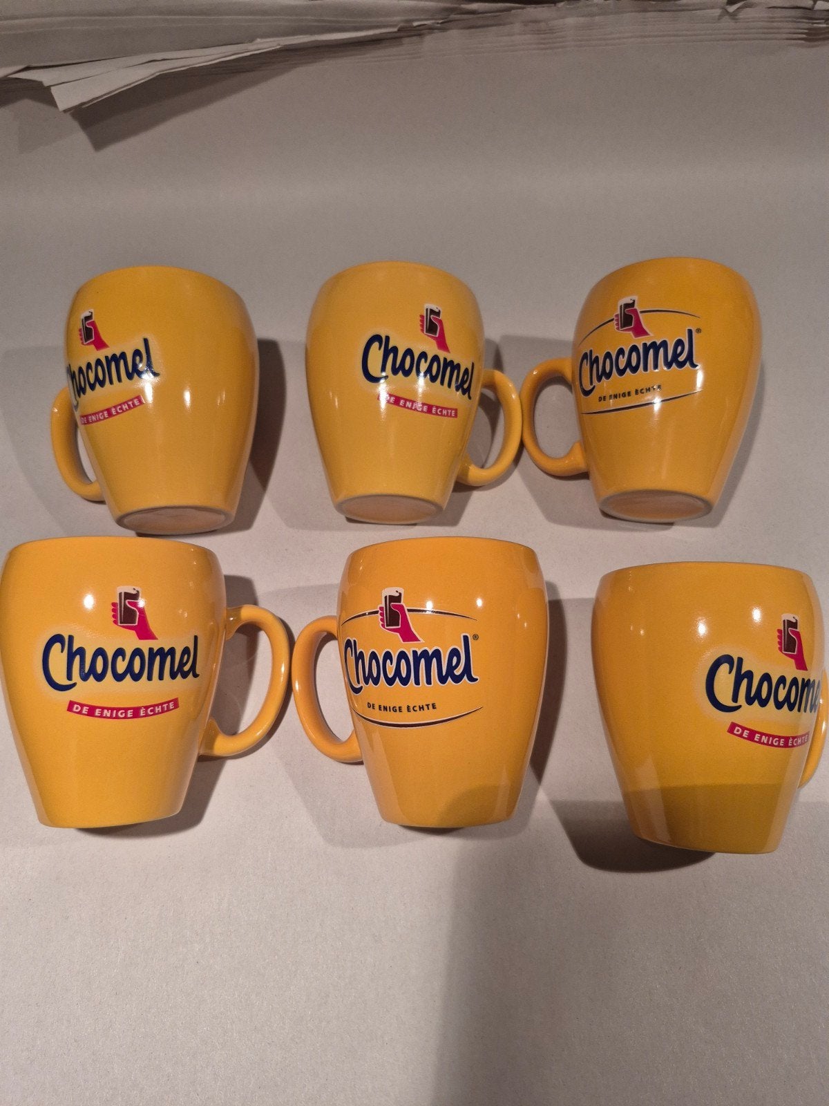 6 Chocomel mokken - Geel - Zo goed als nieuw, Overige typen, Geel, Ophalen of Verzenden, Zo goed als nieuw