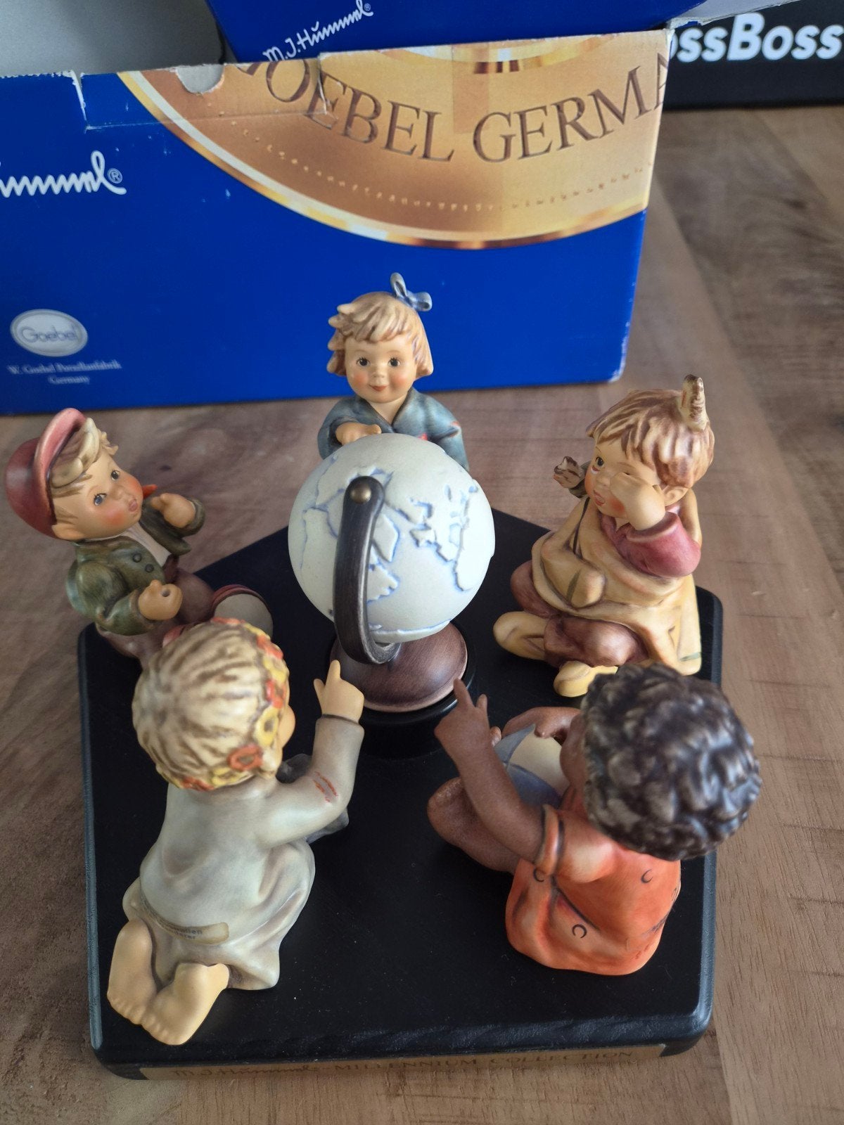 Millennium Collectie set van MI Hummel - Wereldkinderen, Ophalen, Zo goed als nieuw