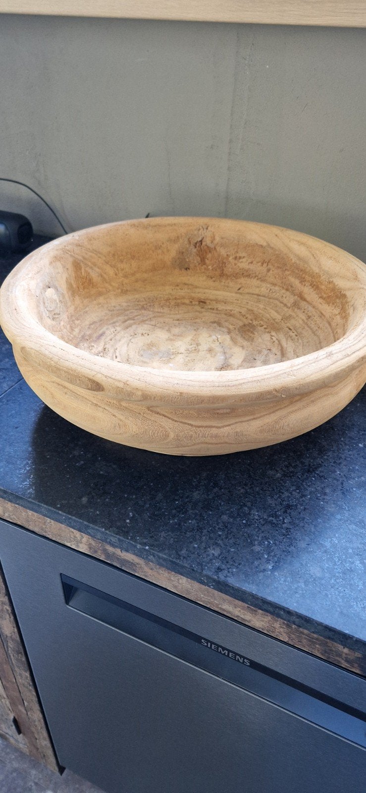 Prachtige houten schaal

Handmade by Brynxz, Huis en Inrichting, Ophalen of Verzenden, Nieuw, Rond, Hout