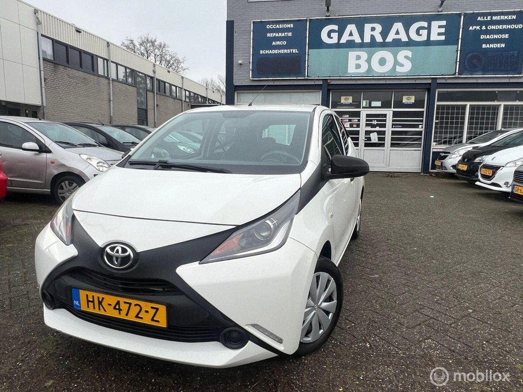 Toyota Aygo 1.0 VVT-i x / Airco/ Cruise control, Auto's, Voorwielaandrijving, Gebruikt, Euro 6, Start-stop-systeem