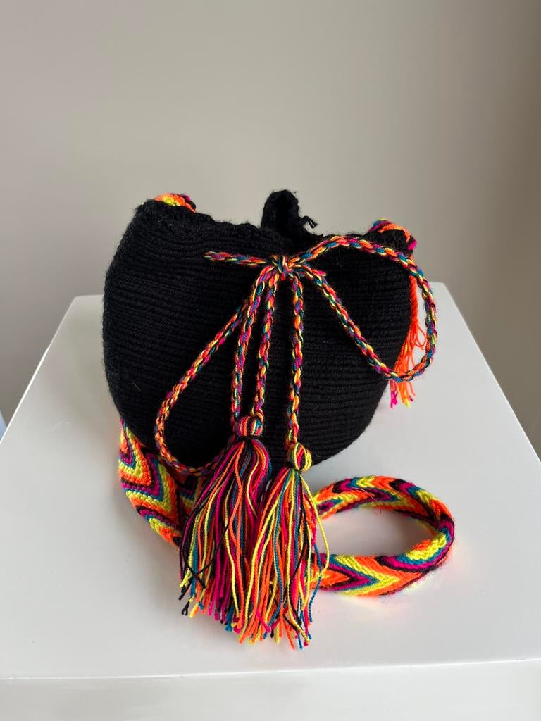 Nieuw! Mochila cross body tasje zwart roze geel, Sieraden, Tassen en Uiterlijk, Tassen | Schoudertassen, Ophalen of Verzenden