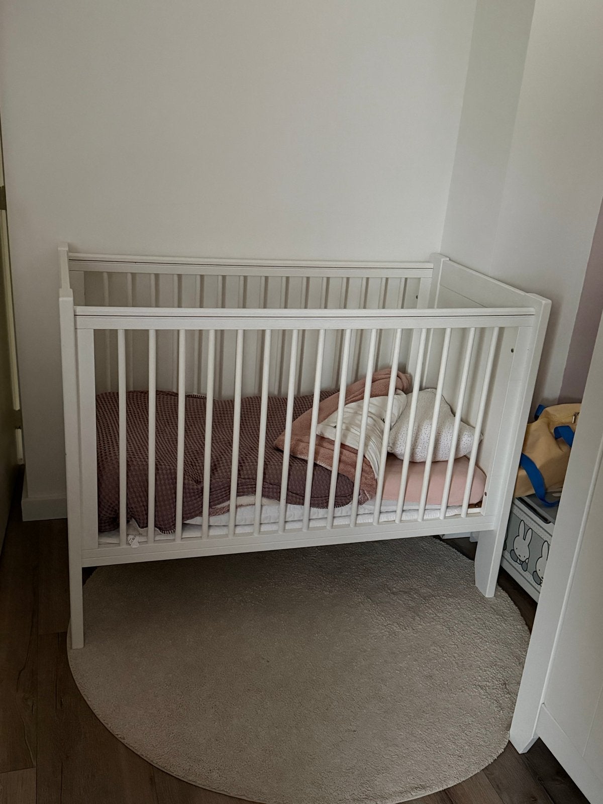 Childwood Ledikant, Kast en Commode - Complete Babykamer, Gebruikt, 70 tot 85 cm, Lattenbodem, 140 tot 160 cm