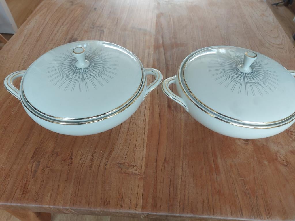 2 dekschalen van Bavaria Germany. Met gouden rand, Ophalen of Verzenden