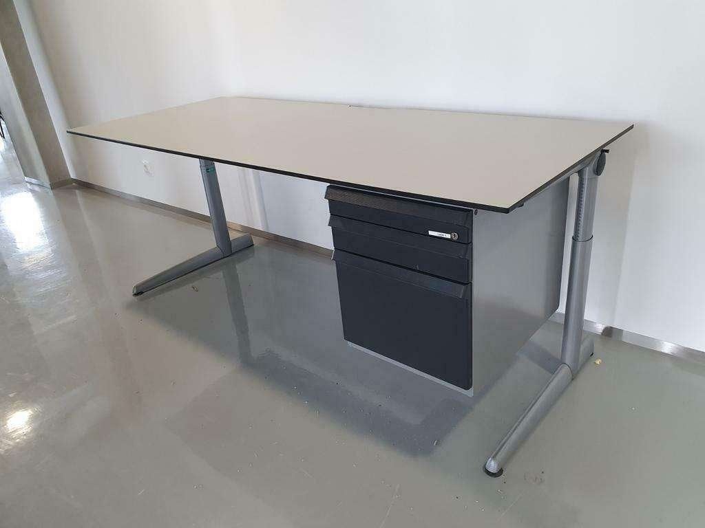 Ahrend 500 bureau 200x80 met of zonder ladeblok (16 beschik), In hoogte verstelbaar, Kofferen 60, 5492 BP Sint-Oedenrode, Ophalen of Verzenden