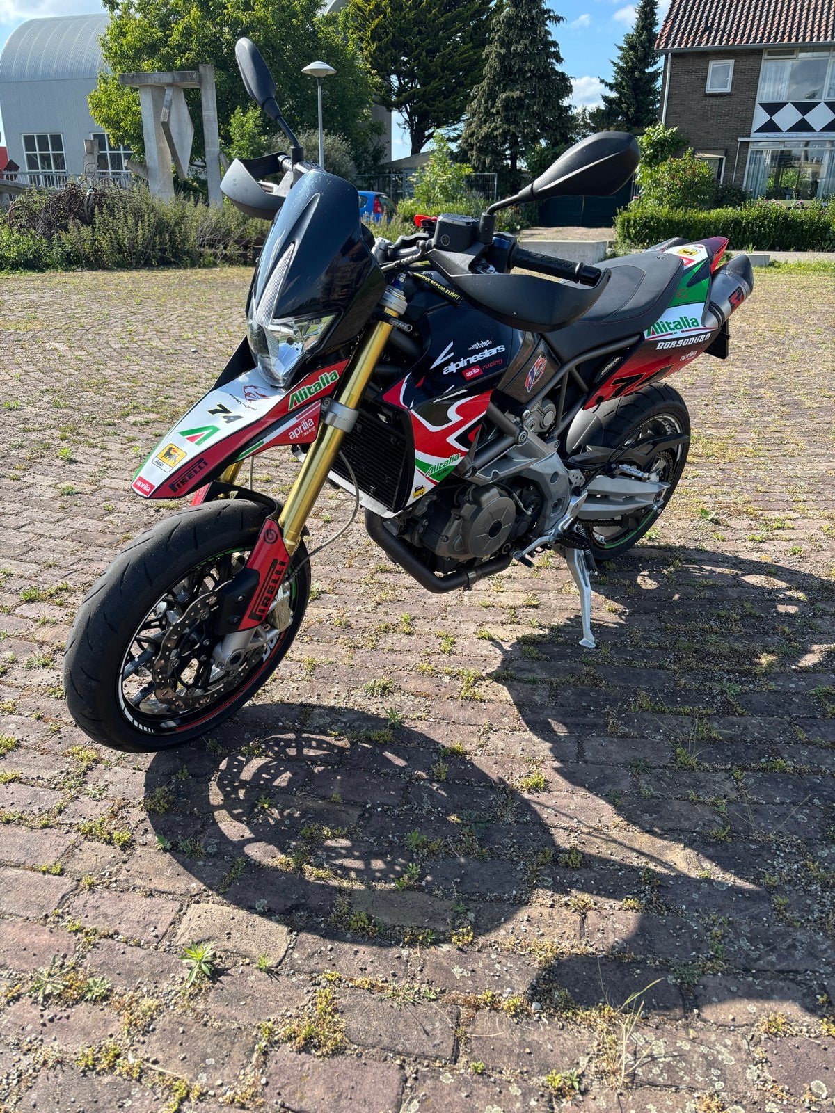 Aprilia Dorsoduro 750, Motoren, Motoren | Aprilia, 2 cilinders, Sportuitlaat, Motorrijbewijs A, Gebruikt
