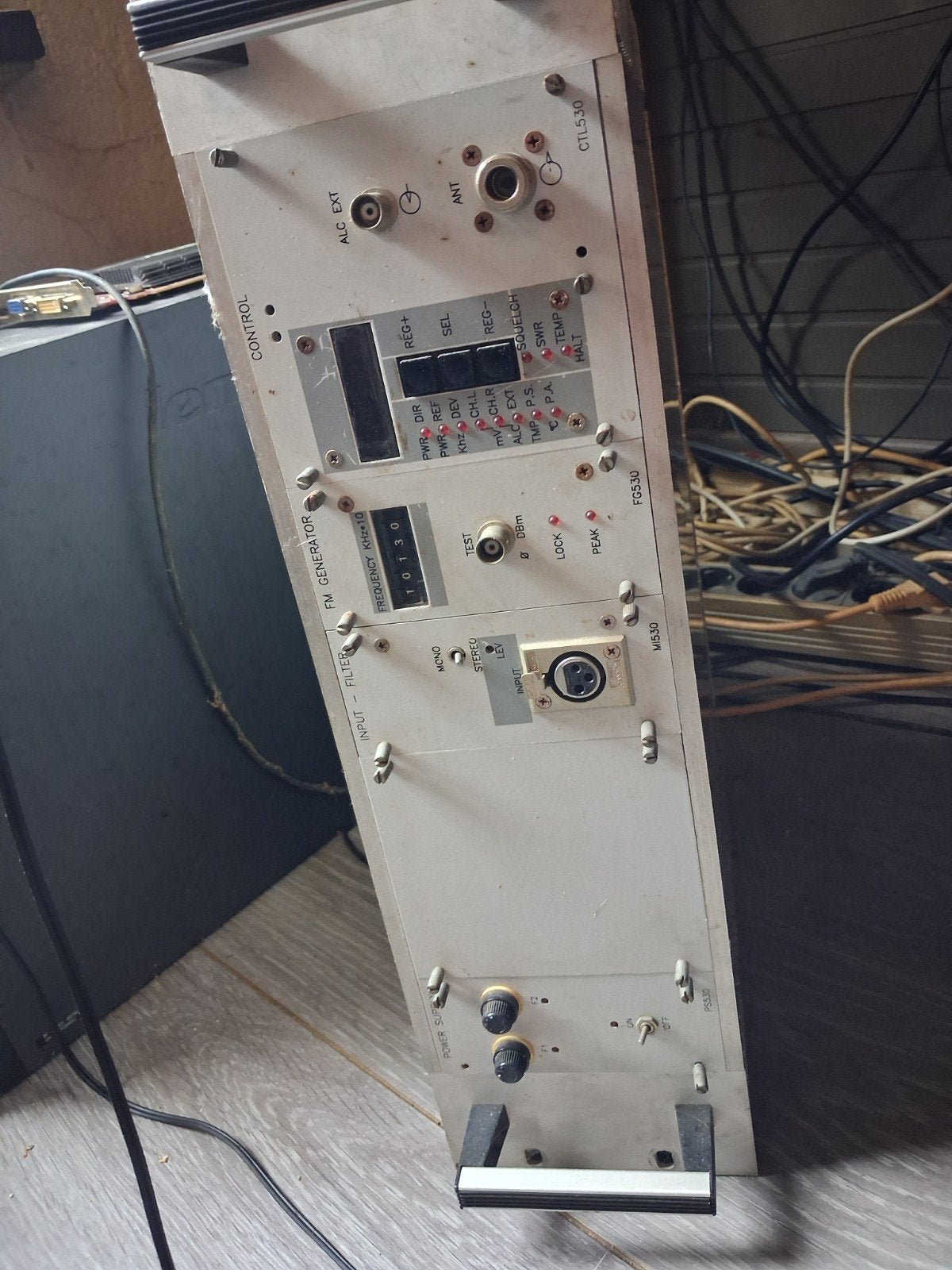 Oude fm zender ongeveer 120 wat, Ophalen of Verzenden, Audio